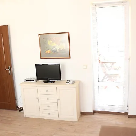 Apartment Perla 1 *